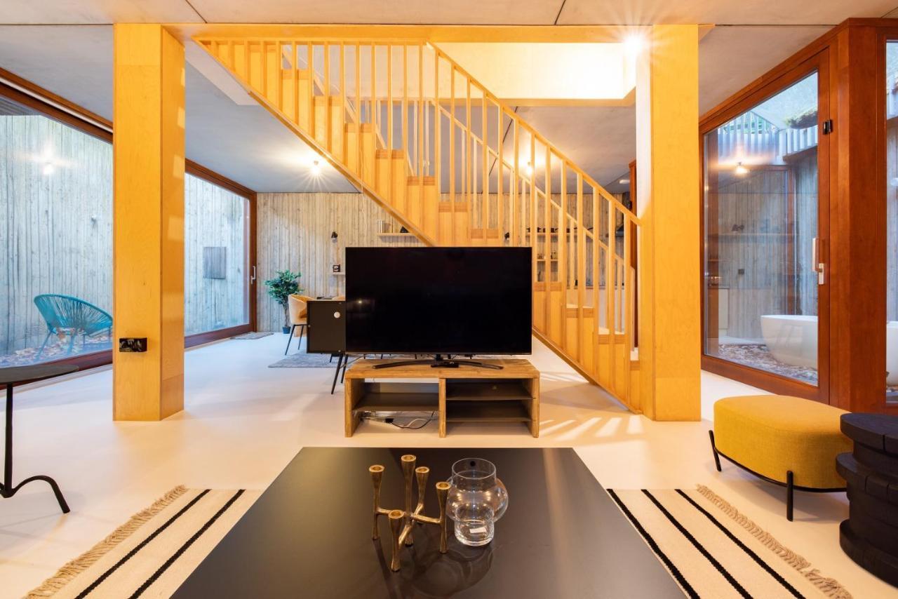 The Victoria Park Sanctuary - Stunning 2Bdr Flat Apartment Londra Exterior foto