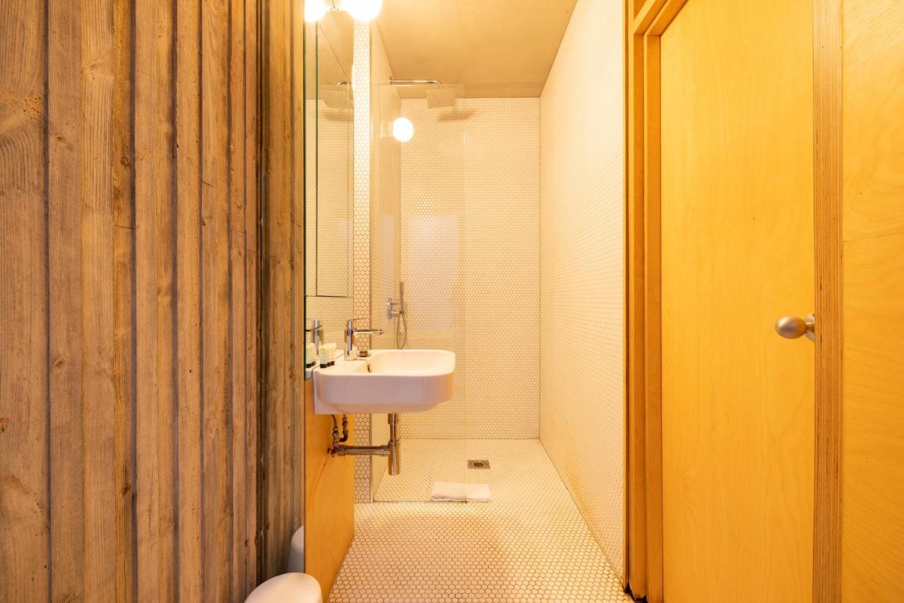 The Victoria Park Sanctuary - Stunning 2Bdr Flat Apartment Londra Exterior foto